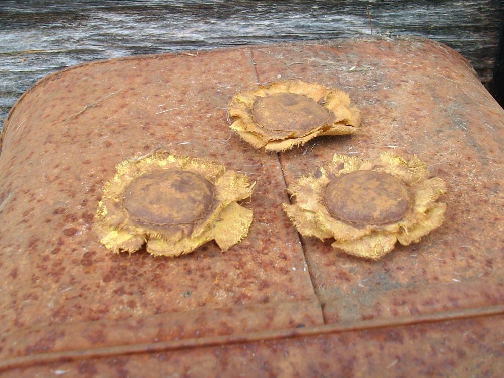 Primitive Sunflower Bowl Fillers, Ornaments Or Craft Project Supply - Three Large Size